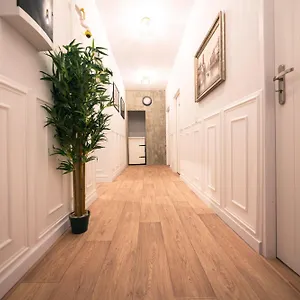 https://studio-54.poznan-hotels.com
